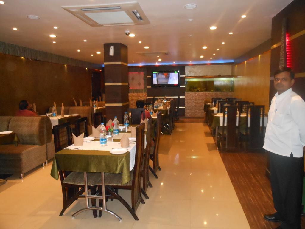 Hotel Vibhav Harsh Varanasi Eksteriør billede