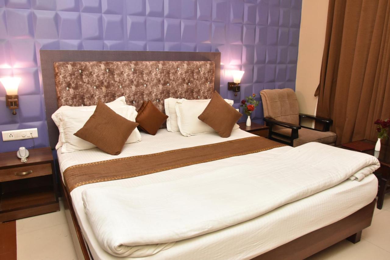 Hotel Vibhav Harsh Varanasi Eksteriør billede